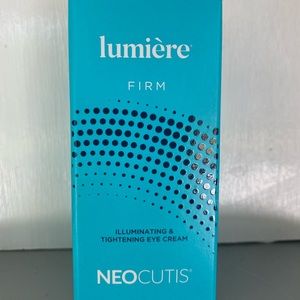 Lumiere illuminating and firming eye cream.